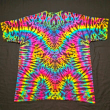 Load image into Gallery viewer, 2XL. Mandala tee.
