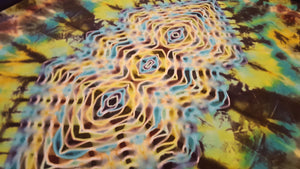 3XL. Tie dye shirt. Black forest diamond fusion with spine tee.