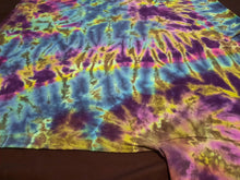 Load image into Gallery viewer, 2XL. Tie dye shirt. Northern lights scrunch tee.
