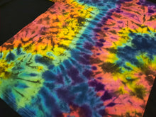 Load image into Gallery viewer, Medium. Tie dye shirt. Dark rainbow scrunch tee.
