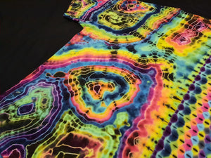 2XL. Tie dye shirt. Psychedelic pleat/geode combo tee.