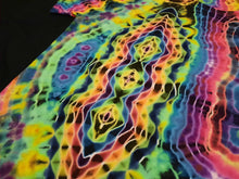 Load image into Gallery viewer, XL. Tie dye shirt. Diamond fusion/geode combo tee.

