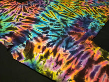 Load image into Gallery viewer, Large. Tie dye shirt. High contrast scrunch tee.
