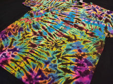Load image into Gallery viewer, 2XL. Tie dye shirt. High contrast scrunch tee.
