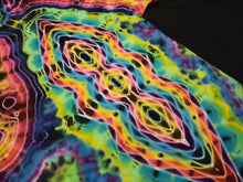 Load image into Gallery viewer, Medium. Tie dye shirt. Diamond fusion/geode combo tee.
