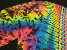 Load image into Gallery viewer, 3XL. Tie dye shirt. Psychedelic pleat/diamond combo tee.

