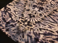 Load image into Gallery viewer, 3XL. Tie dye shirt. Grey scale mandala/ psychedelic scrunch combo tee.
