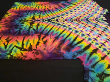 Load image into Gallery viewer, Large. Tie dye shirt. Psychedelic pleat V tee.
