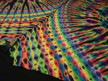 Load image into Gallery viewer, 2XL. Tie dye shirt. Psychedelic pleat V tee.
