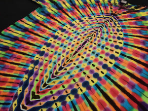 XL. Tie dye shirt. High contrast third eye tee.