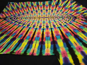 XL. Tie dye shirt. High contrast third eye tee.