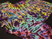Load image into Gallery viewer, Large. Tie dye shirt. High contrast scrunch tee.
