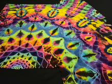 Load image into Gallery viewer, 2XL. Tie dye shirt. Side mandala tee.
