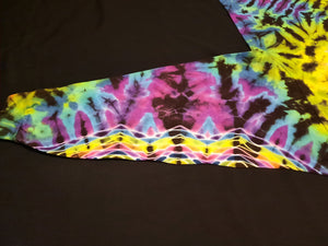 XL. Tie dye long sleeve. Diamond fusion/ psychedelic pleat combo tee.