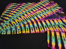 Load image into Gallery viewer, Large. Tie dye shirt. High contrast radiowave tee.
