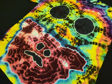 Load image into Gallery viewer, Large. Tie dye shirt. Many faces rainbow tee.
