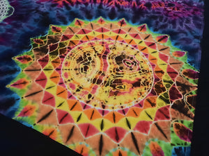 58inx58in. tie dye tapestry. Alien/ufo combo.
