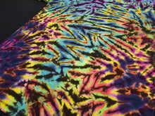 Load image into Gallery viewer, Large. Tie dye shirt. High contrast scrunch tee.
