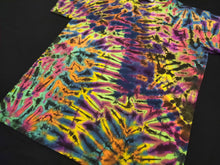 Load image into Gallery viewer, Medium. Tie dye shirt. High contrast scrunch tee.
