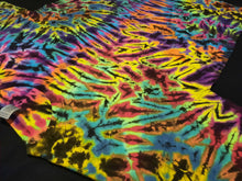 Load image into Gallery viewer, XL. Tie dye shirt. Scrunch tee.
