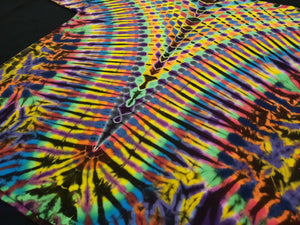 2XL. Tie dye shirt. Psychedelic V tee.