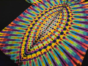 Large. Tie dye shirt. Third eye tee.