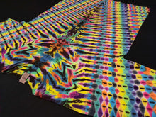 Load image into Gallery viewer, XL. Psychedelic V tee.
