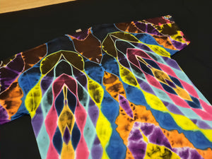 XL. Neon nebula tee.