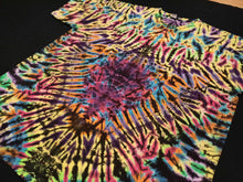Load image into Gallery viewer, 2XL. Psychedelic scrunch tee.
