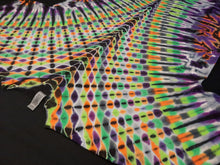 Load image into Gallery viewer, XL. Psychedelic V tee.
