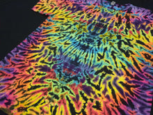 Load image into Gallery viewer, XL. Psychedelic scrunch tee.
