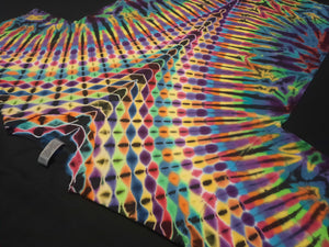 Large. Psychedelic V tee.