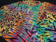 Load image into Gallery viewer, 3XL. Long sleeve scrunch tee.
