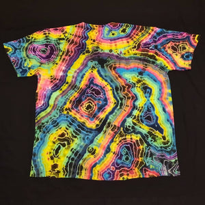 XL. Tie dye shirt. Diamond fusion/geode combo tee.