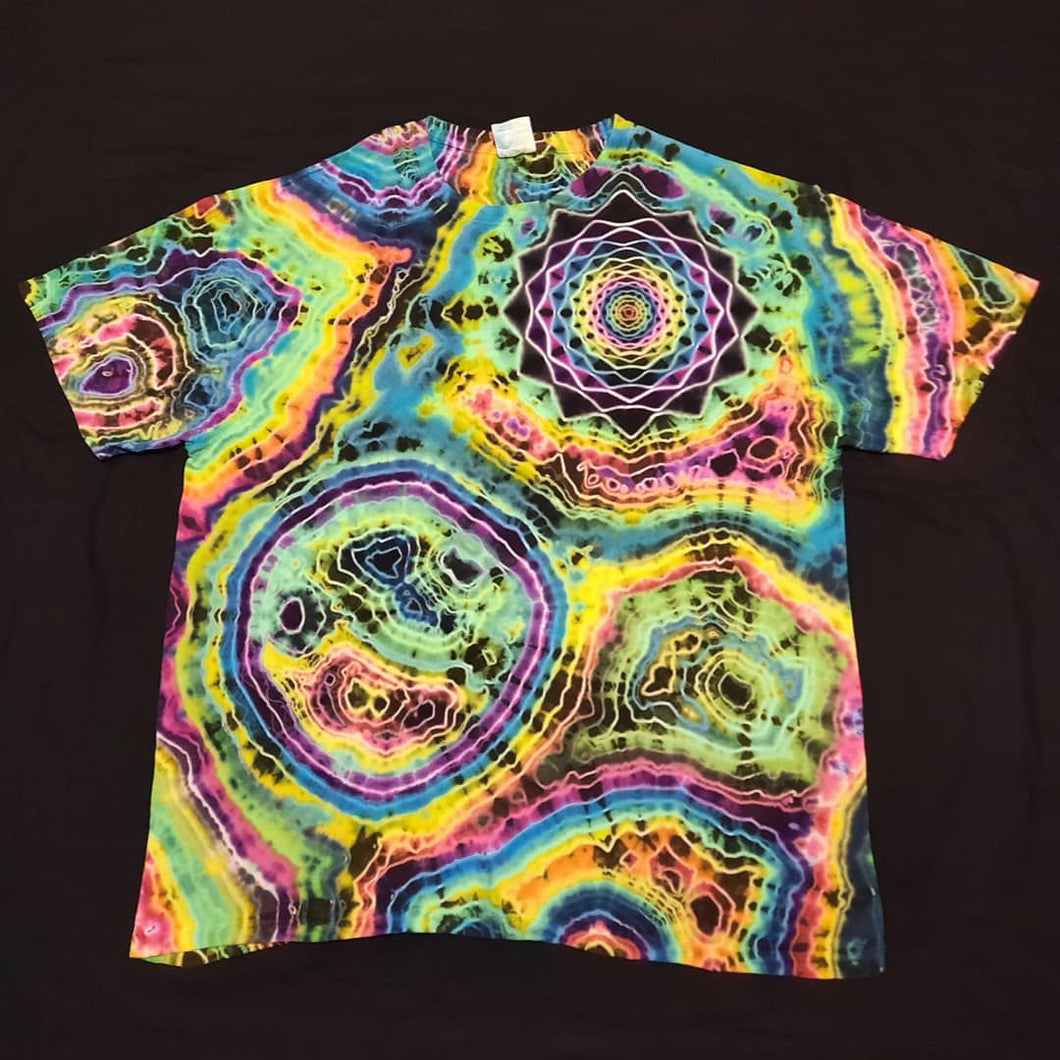 XL. Tie dye shirt. Mandala/geode combo tee.