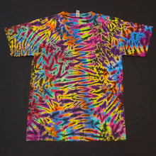 Load image into Gallery viewer, Large. Scrunch tee.
