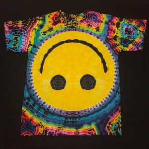 XL. Smiley/geode combo tee.