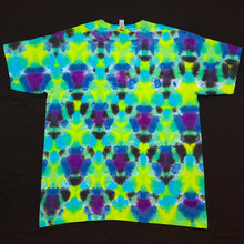 Load image into Gallery viewer, XL. Itajime shibori tee.

