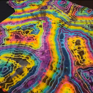 3XL. Tie dye shirt. Dark rainbow geode tee.