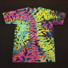 Load image into Gallery viewer, Medium. Tie dye shirt. High contrast scrunch tee.
