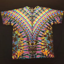 Load image into Gallery viewer, XL. Tie dye shirt. Psychedelic pleat V tee.
