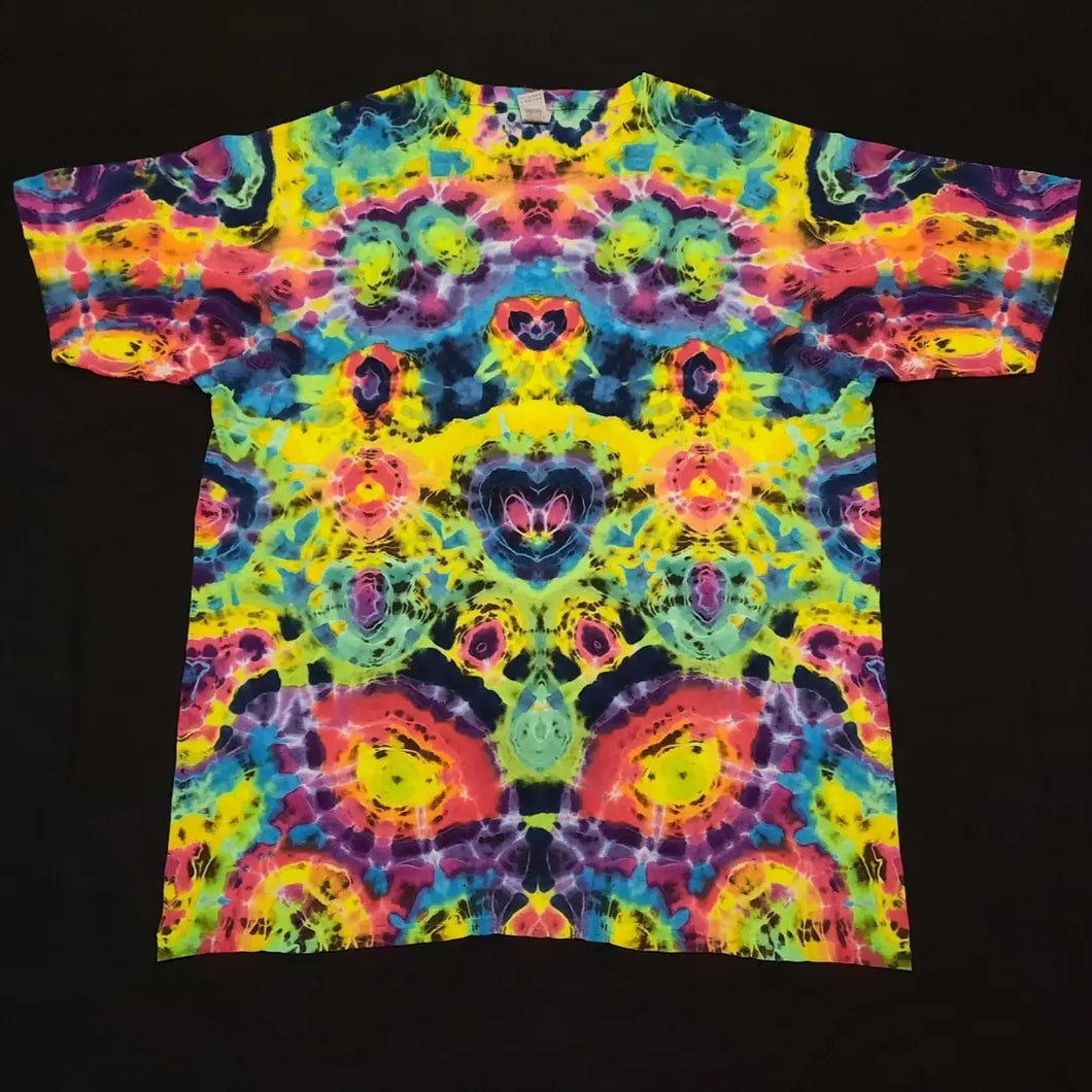 XL. Tie dye shirt. Psychedelic profile tee.