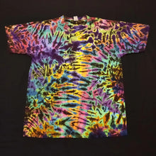 Load image into Gallery viewer, XL. Tie dye shirt. High contrast scrunch tee.
