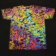 Load image into Gallery viewer, XL. Tie dye shirt. High contrast scrunch tee.

