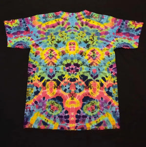 Large. Tie dye shirt. Psychedelic profile tee.