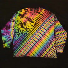 Load image into Gallery viewer, XL. Tie dye long sleeve. Diamond fusion/ psychedelic pleat combo tee.
