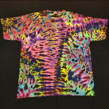 Load image into Gallery viewer, 2XL. Tie dye shirt. High contrast scrunch tee.
