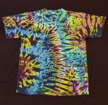 Load image into Gallery viewer, XL. Tie dye shirt. Northern lights scrunch tee.
