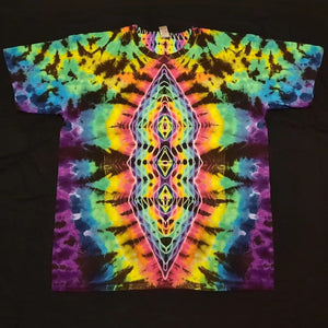 XL. Tie dye shirt. Diamond fusion with spine tee.