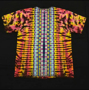 XL. Tie dye shirt. Mandala with spine tee.